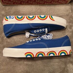 New mens size 10.5 Authentic 44 DX canvas VANS with rainbow sidewalls.